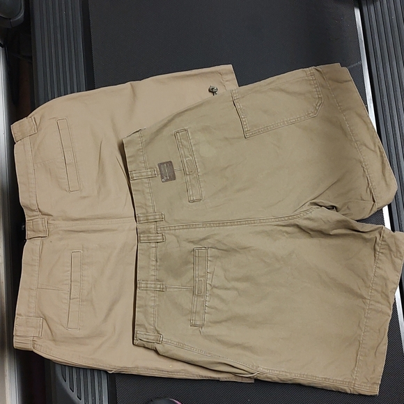 Men Short Pants - Picture 8 of 10